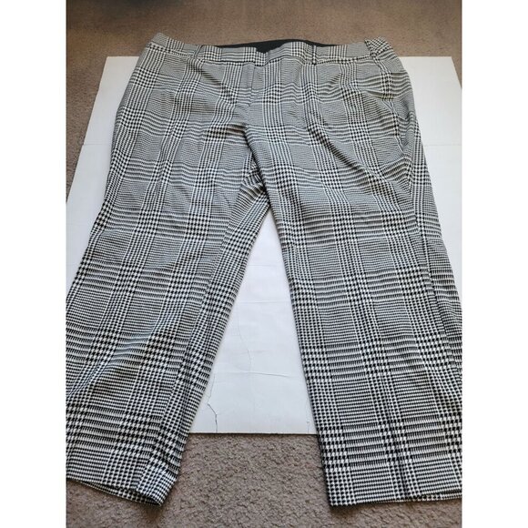 NWT Lane Bryant Perfect Drape Straight Leg Pant Size 28 Petite Mid Rise Preppy - Picture 2 of 13